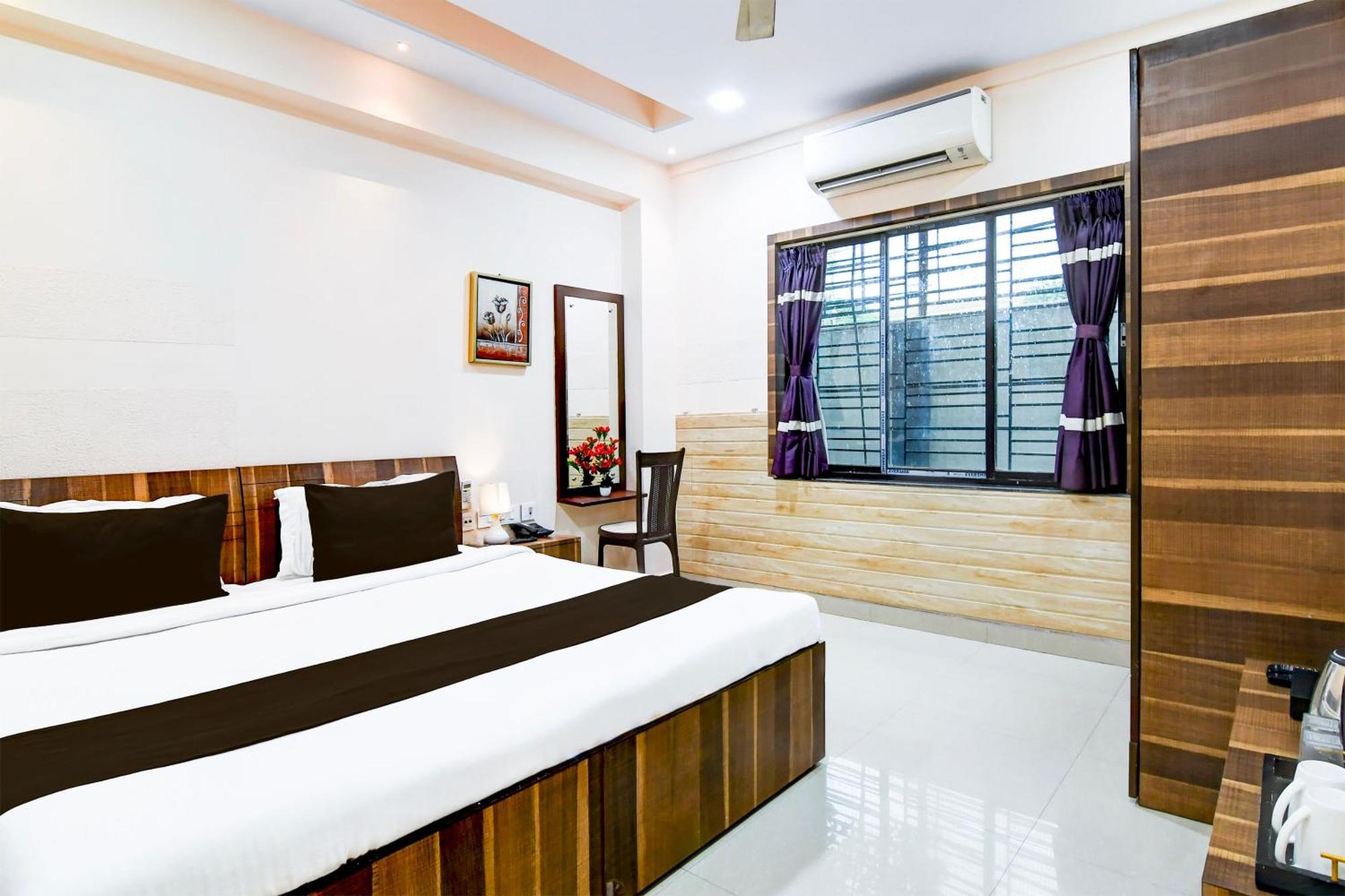Super Collection O Behala Hotel Bhasa ภายนอก รูปภาพ