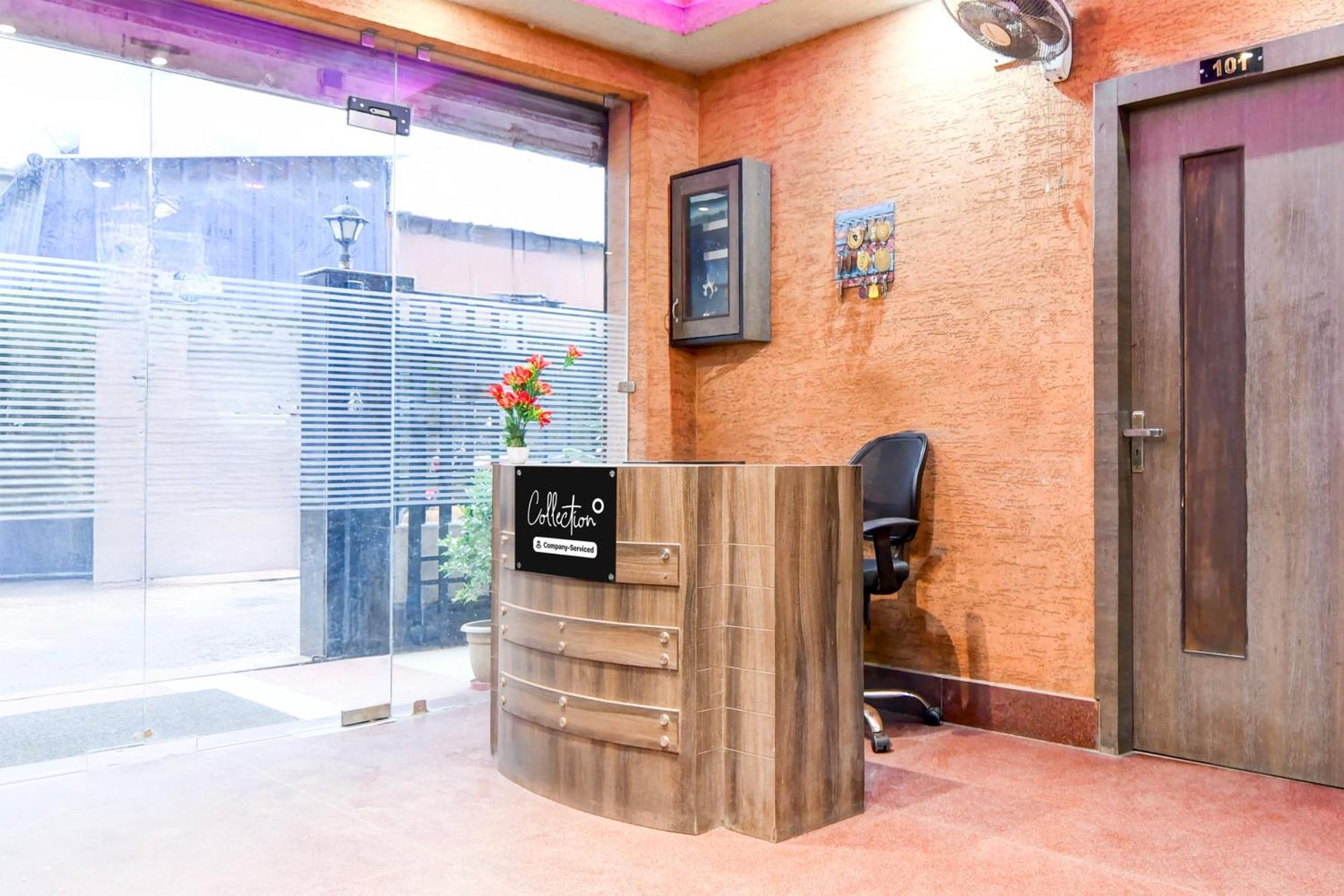 Super Collection O Behala Hotel Bhasa ภายนอก รูปภาพ